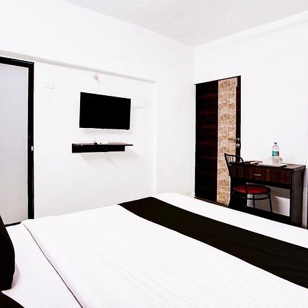 Super Hotel O Deluxe United Corporate Home Navi Mumbai Bagian luar foto